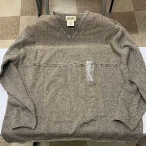 St.JohnsBay Men's Heathered Beige V-Neck Sweater